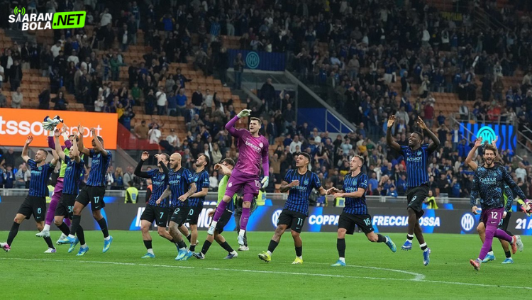Pemain Inter Milan rayakan kemenangan lolos Liga Champions 2026/2027 via siaranbola
