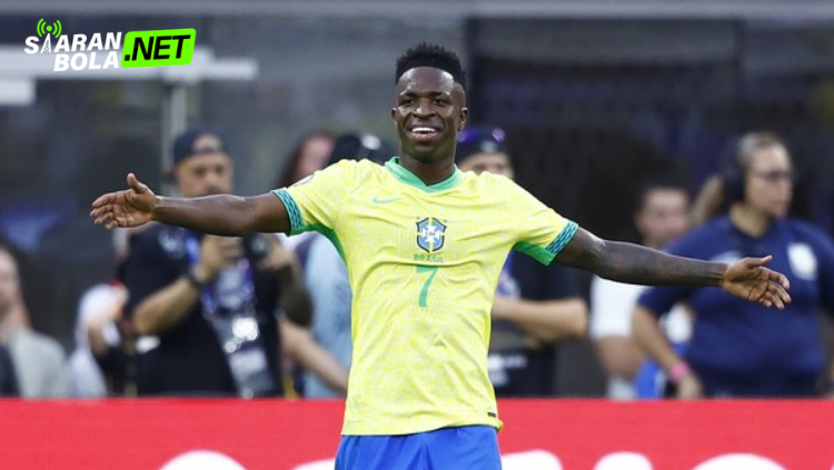 Vinicius Junior berseragam Arsenal di Emirates Stadium, transfer Premier League 2026