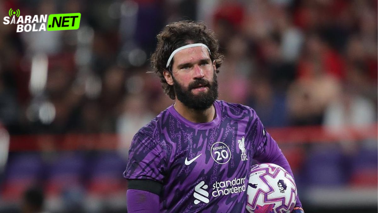 Jalan Juventus Mendapatkan Alisson Becker Makin Lapang